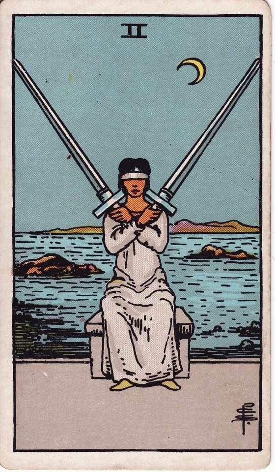 宝剑二 Rider–Waite–Smith tarot card
